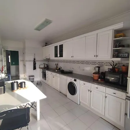 Apartamento T2 Em Mem Martins Algueirão